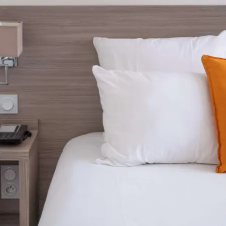 Western Des Thermes - Les Bains Sete Otel Balaruc-les-Bains