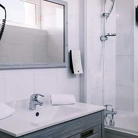 Western Des Thermes - Les Bains Sete 3*
