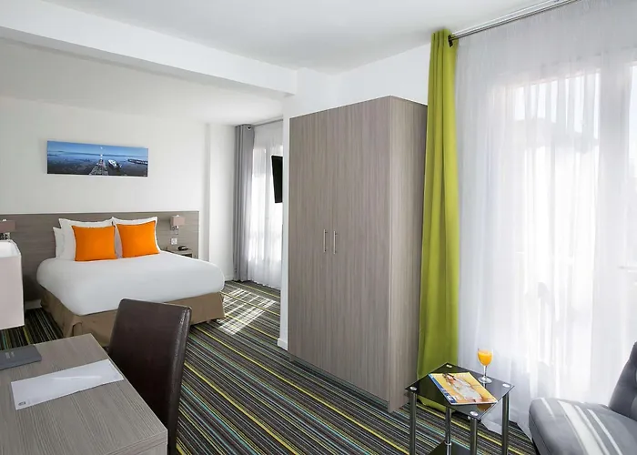 Western Des Thermes - Les Bains Sete